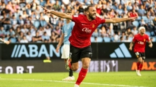 Vedat Muriqi celebra un gol en un Celta de Vigo - Mallorca